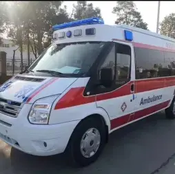 赤峰市救护车转运/长途跨省市返乡拉回家/危重病人租赁价格收费用